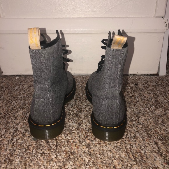 Vegan Castel Dr. Martens- Medium Gray - Picture 4 of 4